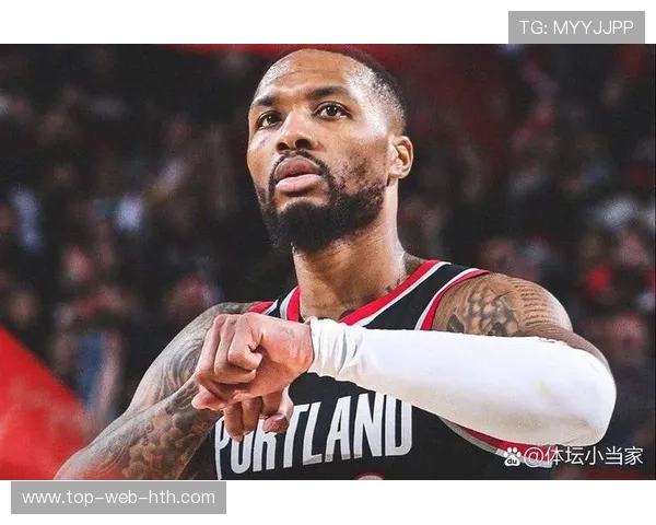 利拉德的惊天绝杀帮助开拓者逆转战局，利拉德与开拓者合同